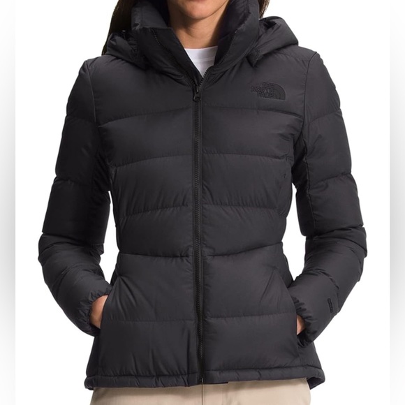THE NORTH FACE Women's Metropolis Insulated Jacket - Picture 2 of 8